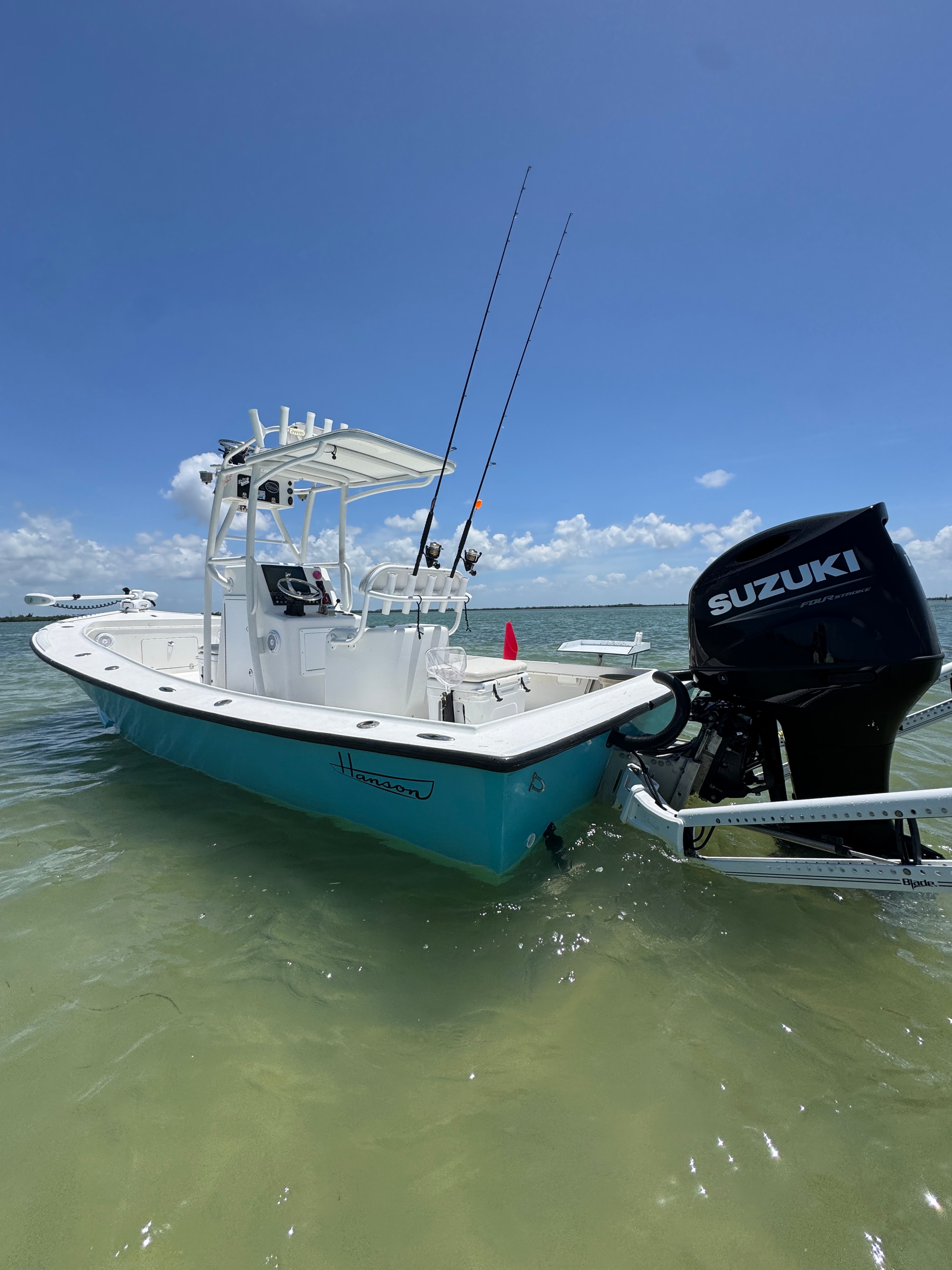 SWFL Fishing Charters Hanson boat rigged for inshore fishing